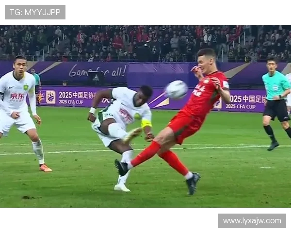 国安遭遇河内失利分析:多线作战疲惫与主帅战术失误的双重困境 国安遭遇河内失利分析:多线作战疲惫与主帅战术失误的双重困境